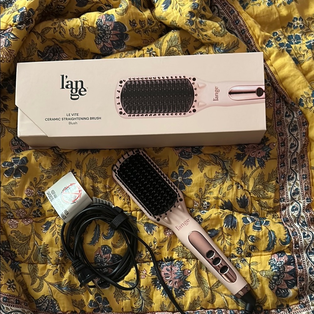 New Lange Blush Ceramic Straightening Brush